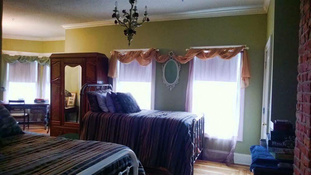 Naomi'S Inn Bed & Breakfast Springfield Exterior foto